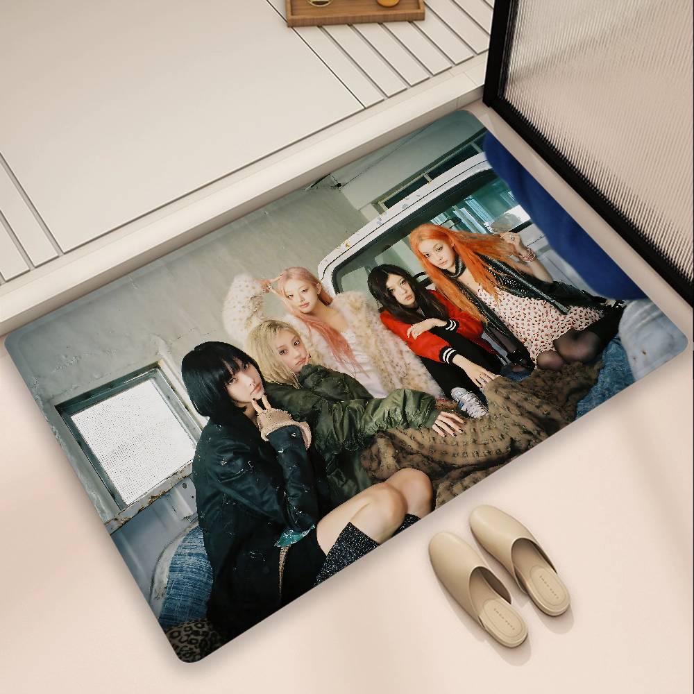 Kpop Group I-Illit Floor Mat INS Style Soft Bedroom Floor House Laundry Room Mat Anti-skid Household Carpets