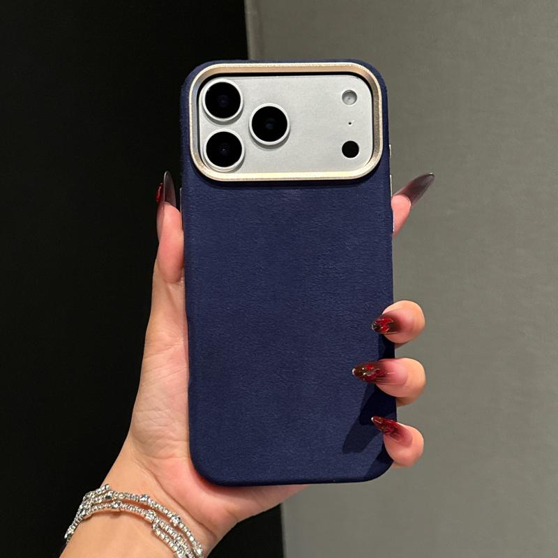 Премиальный Итальянский Замшевый Чехол Для iPhone Air 17 Pro Max Совместимость с MagSafe Металлическая Рамка Камеры Уютный Хват Задняя Крышка