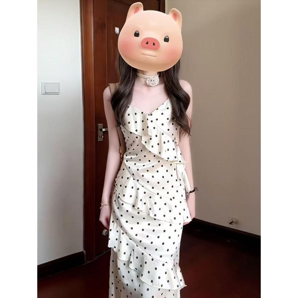 Платье-сарафан в горошек в студенческом стиле для повседневной женской одежды, новая весенняя модель, с завышенной талией и тонкое, с французской отделкой оборками в виде лепестков лотоса, длинная юбка