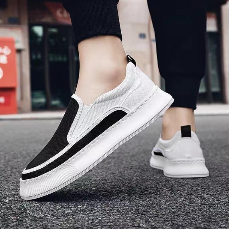 Повседневные мокасины для мужчин, модные мужские туфли на плоской подошве, новинка 2025 года, повседневная мужская обувь, мягкая, удобная, дышащая, мужская парусиновая обувь, Tenis Hombres