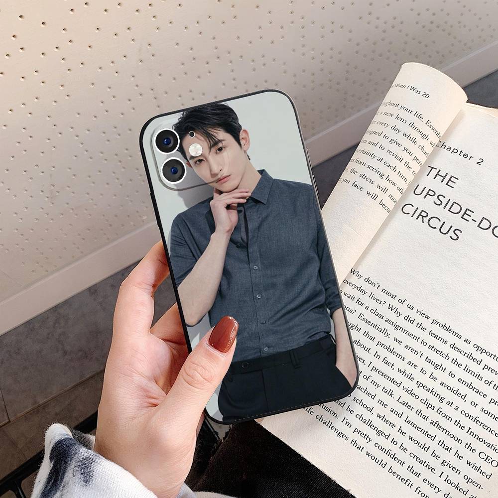 Чехол для телефона корейской знаменитости Ли Су Хёка для IPhone 17 Air 16 15 14 13 Pro Max 11 12 Черный силиконовый чехол