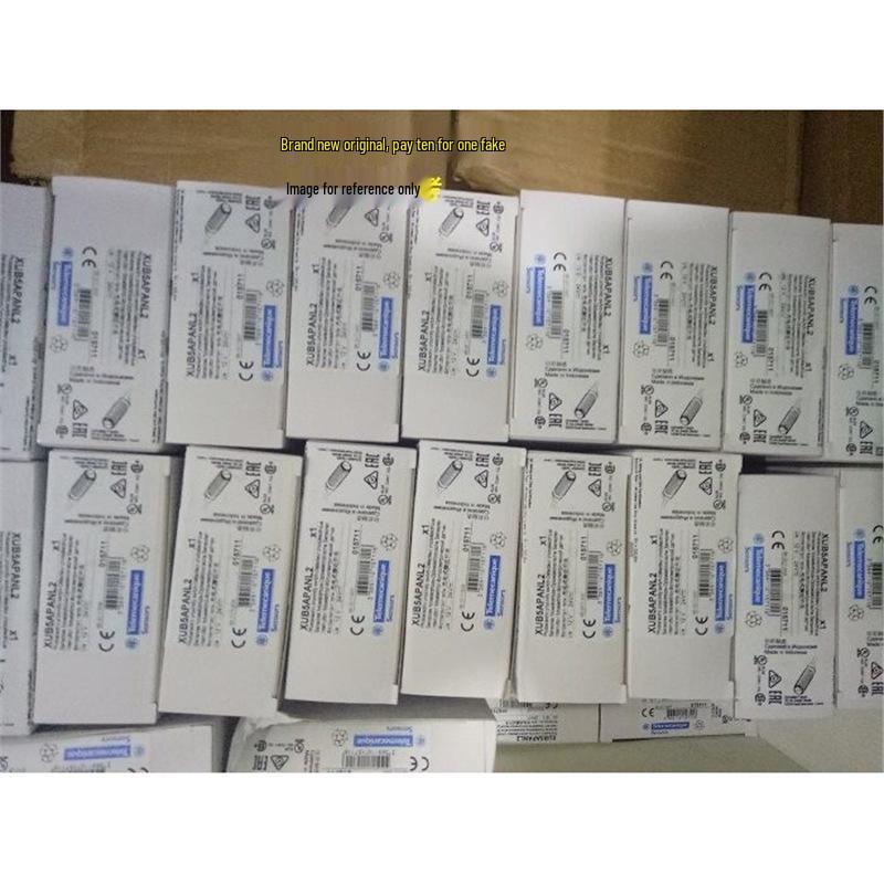 XUZ2001/2003 Photoelectric Switch Accessories & Fasteners - Brand New In Stock