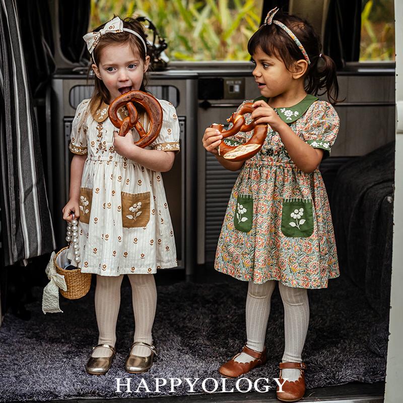 Девочкино платье Happyology с вышитым воротником и короткими рукавами