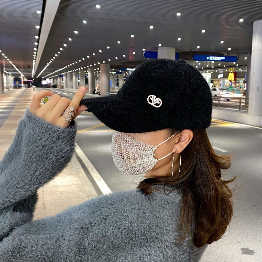 Женская модная бейсболка с вышитыми надписями, мягкая и удобная зимняя шапка для пар