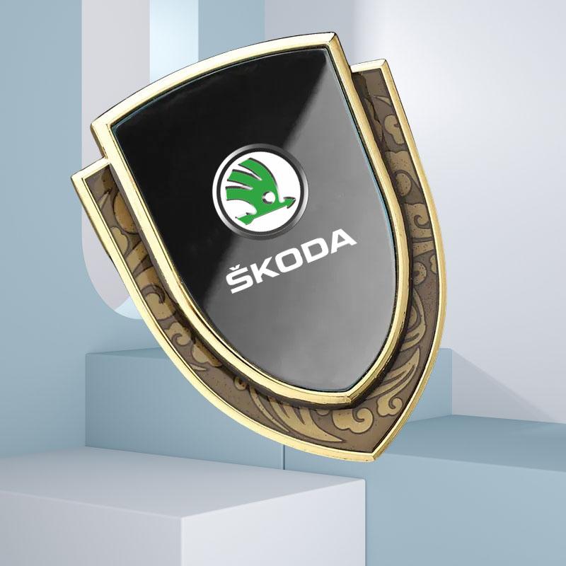 ERQY8 Car Stickers 3D Metal Accsesories for Skoda VRS Octavia 1 2 3 Rapid Kodiaq Karoq Fabia Kamiq Auto Accessory
