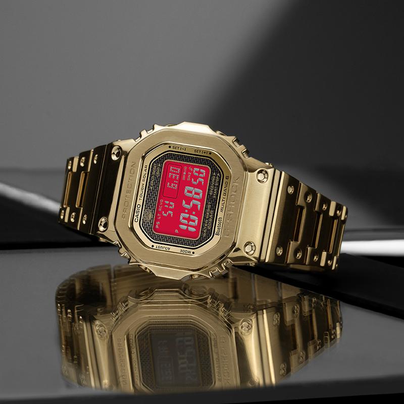 Casio Коллекция GMW B5000GD 9A Часы с солнечным питанием Металлический ремешок Унисекс Красный циферблат GMW-B5000GD-9A(Watch4--)