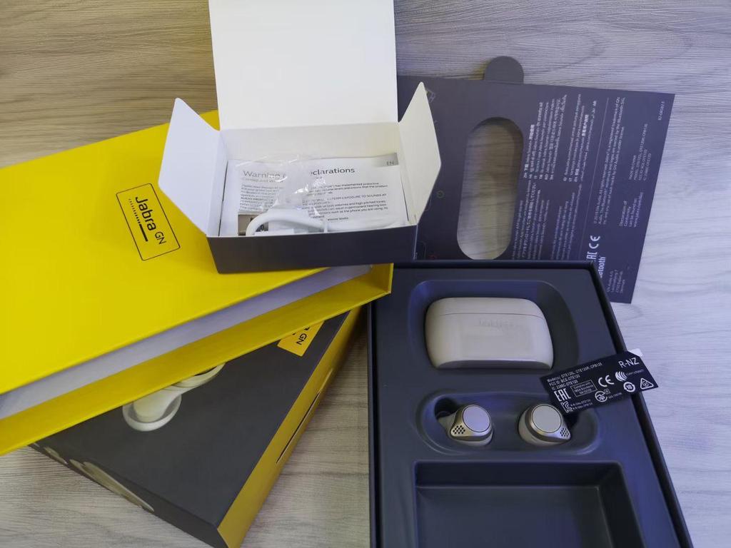 Высококачественные Bluetooth-наушники-вкладыши Jabra Elite 75T с гравировкой