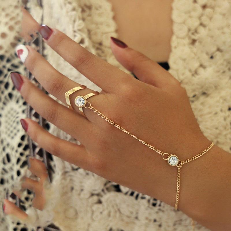 Chic Diamond Inlaid Geometric Arrow Chain Metal Bracelet for Women