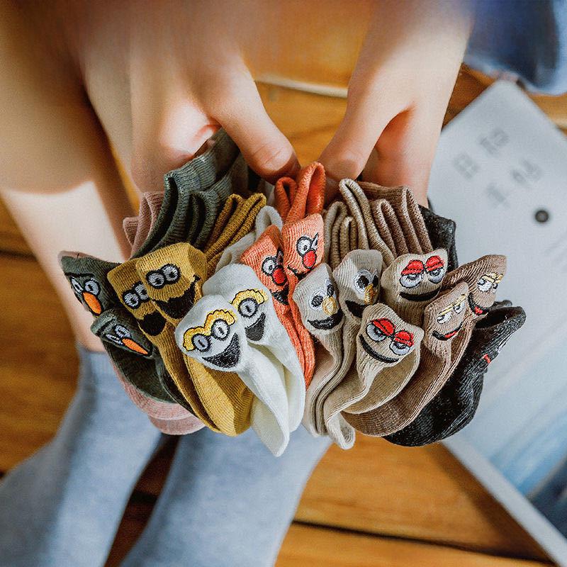 2021 Trendy Cartoon Couple Boat Socks with Funny Embroidered Smiley Faces