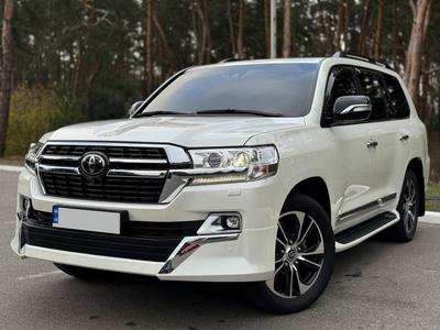 Передняя накладка 2016-2025 (Executive 2021) Черный цвет для Toyota Land Cruiser 200