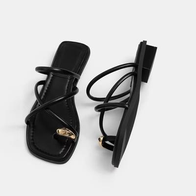 Новые шлепанцы с перемычкой для пальца женские модные на плоской подошве повседневные пляжные сандалии женские