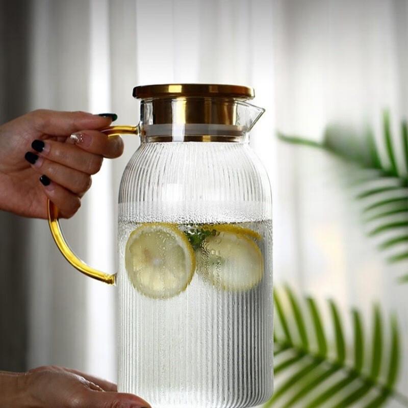 TLAKEHO Glass Water Pitcher