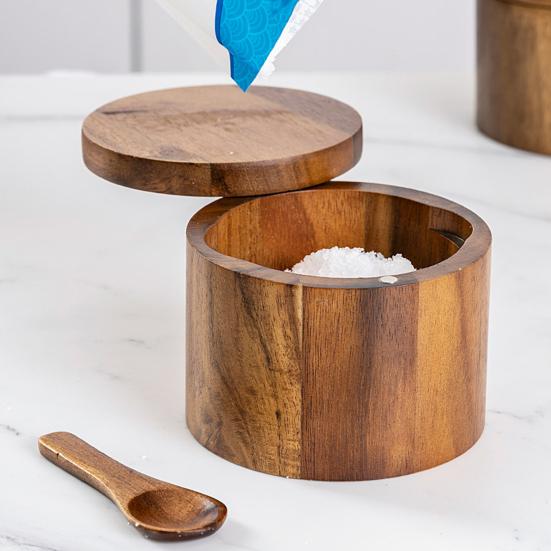 2-слойная солонка и перечница с ложкой, магнитная поворотная крышка, пылезащитная коробка для приправ, вращающийся дизайн, кухонный помощник для сервировки