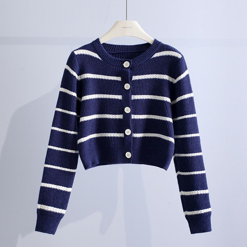 Короткий полосатый свитер в стиле ретро, ​​женское пальто 2023, осень, осень 2023, японская свободная верхняя одежда с длинным рукавом, маленький вязаный кардиган, женский свитер