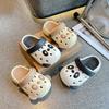 Детская повседневная пляжная обувь для девочек, милые сандалии с пандой, мягкие, удобные, лето 2024, новые тапочки для мальчиков, модные, грязезащитные