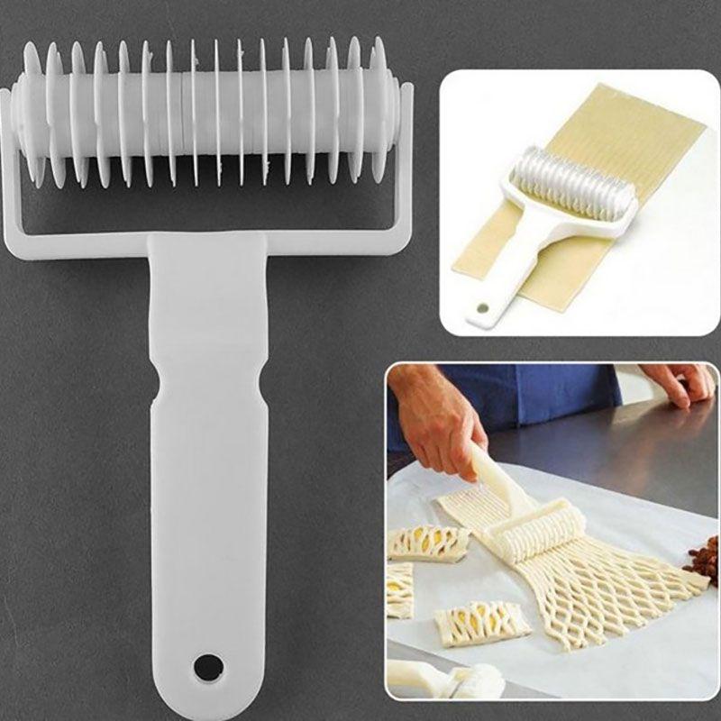 Timeless Design Rolling Lattice Roller Pie Pastry Cutter For Versatile Kitchen Use