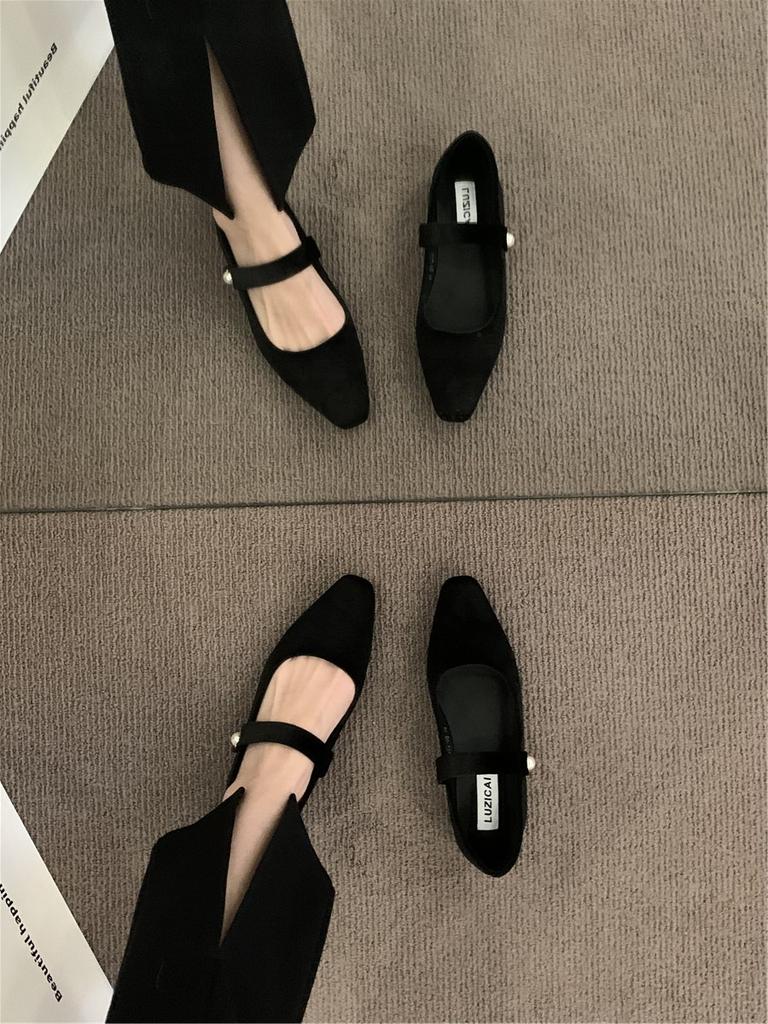 French retro Xiaoxiangfeng single shoes flat-soled soft-soled red women's shoes spring and summer grandma shoes with skirts Mary Jane shoes