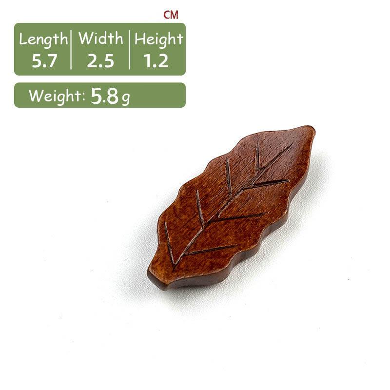 Полка для хранения в отеле. Держатель для палочек для еды. Полка для деревянных палочек для еды. Украшение кухни. Посуда для ресторана.