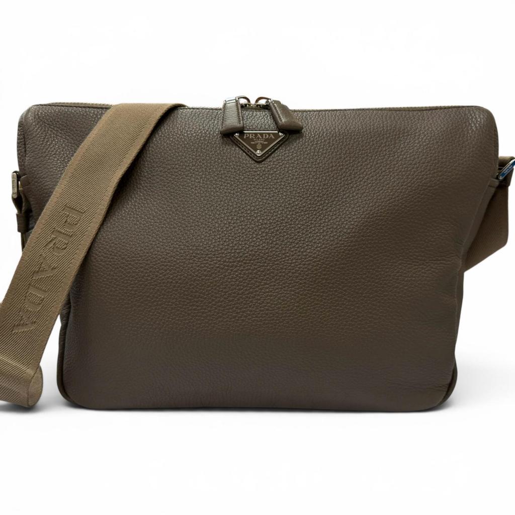 Excellent PRADA Shoulder Bag Triangle logo Gurege Vittero Dino Leather Used