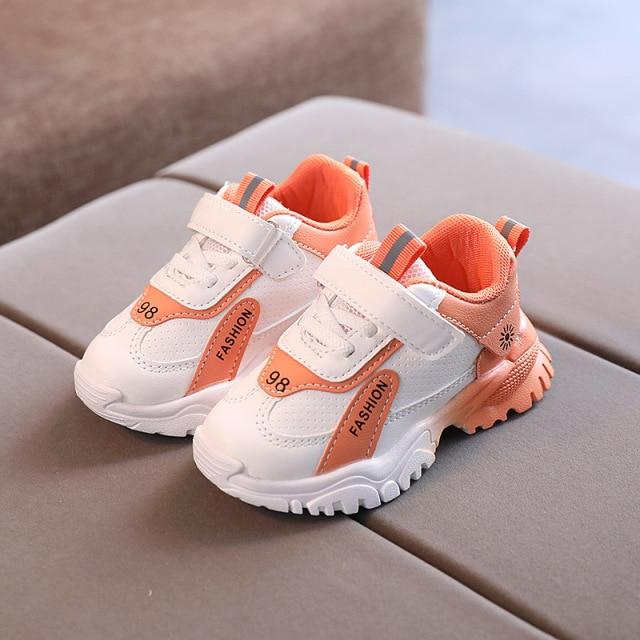 Весенне-осенняя детская спортивная обувь. Белая обувь для мальчиков и девочек. Детская обувь на мягкой подошве. Обувь для малышей.