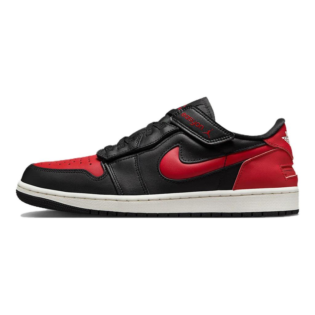Jordan 1 Низкий FlyEase Черный Саммит Белый Varsity Red DM1206-067