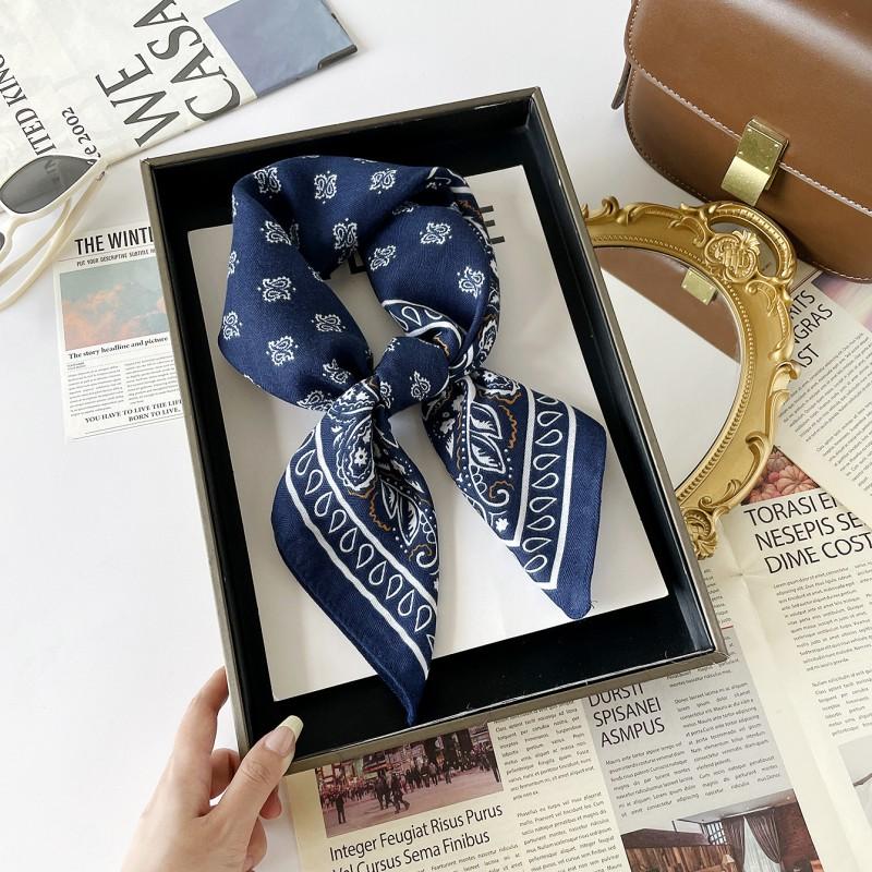 Stylish Herringbone Print Square Scarf Women Chic Waist Accessory Layering Piece Fall Fashion Essential