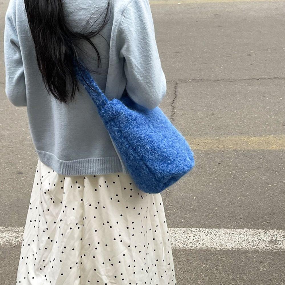Cute Wool Tote Bag Sweet Shoulder Bag Portable Plush Bucket Bag Shopping