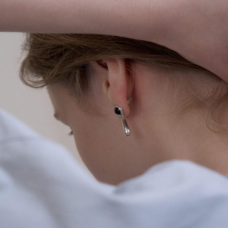 ovbeige [VEI] 925silver DROP BAR STONE EARRINGS _ONYX