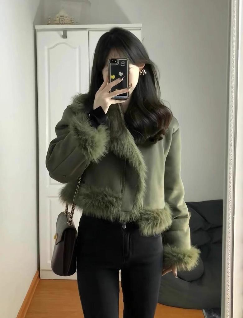 Women's High-End One-Piece Suede Fur Jacket: Autumn/Winter Loose, Thickened Motorcycle Style