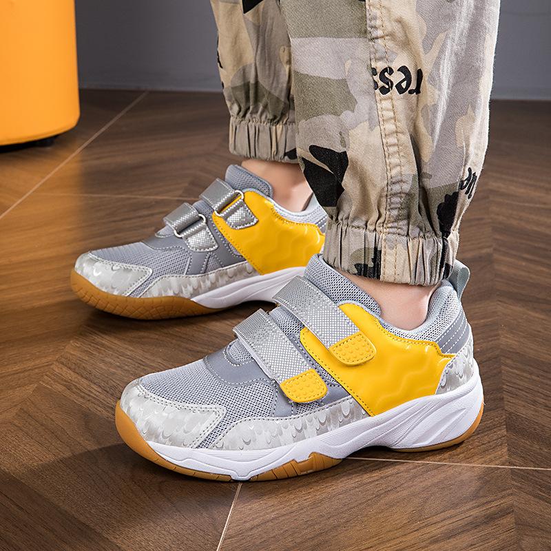 Новые детские бадминтонные кроссовки, летняя дышащая сетка, нескользящие износостойкие кроссовки для настольного тенниса, волейбола для учеников начальной и средней школы