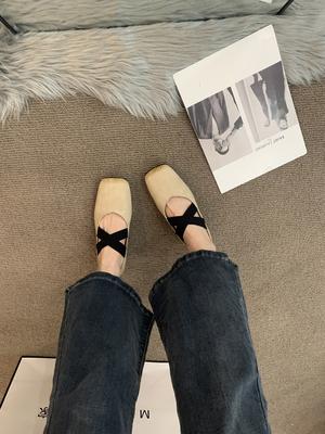 Туфли-лодочки в стиле ретро с плоским дном и квадратной головкой, черные, с перекрестными ремешками, женские туфли 2025 года, новинка лета, вечерние туфли Мэри Джейн