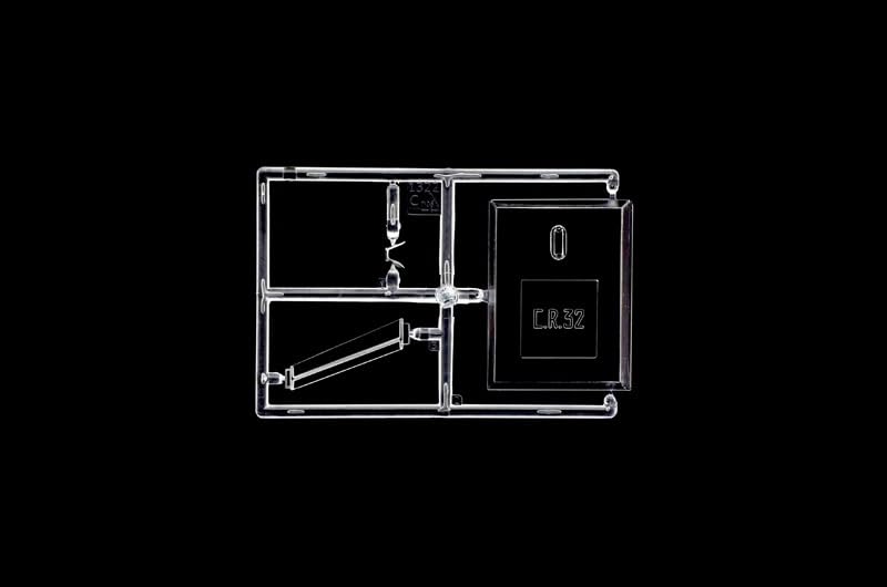 Platz Italeri 1/72 Scale Spanish Civil War Italian CR.32 Freccia Plastic Model Kit IT1438 (Airplane)