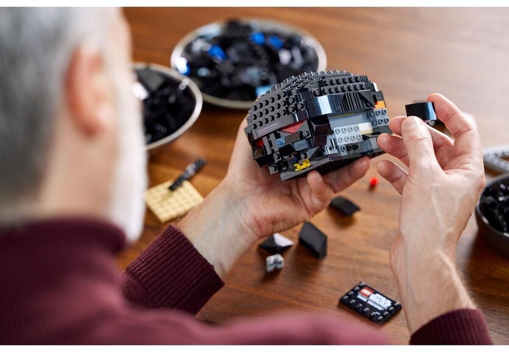 LEGO конструктор Star Wars «Звёздные войны» – Шлем темного десантника (75343)