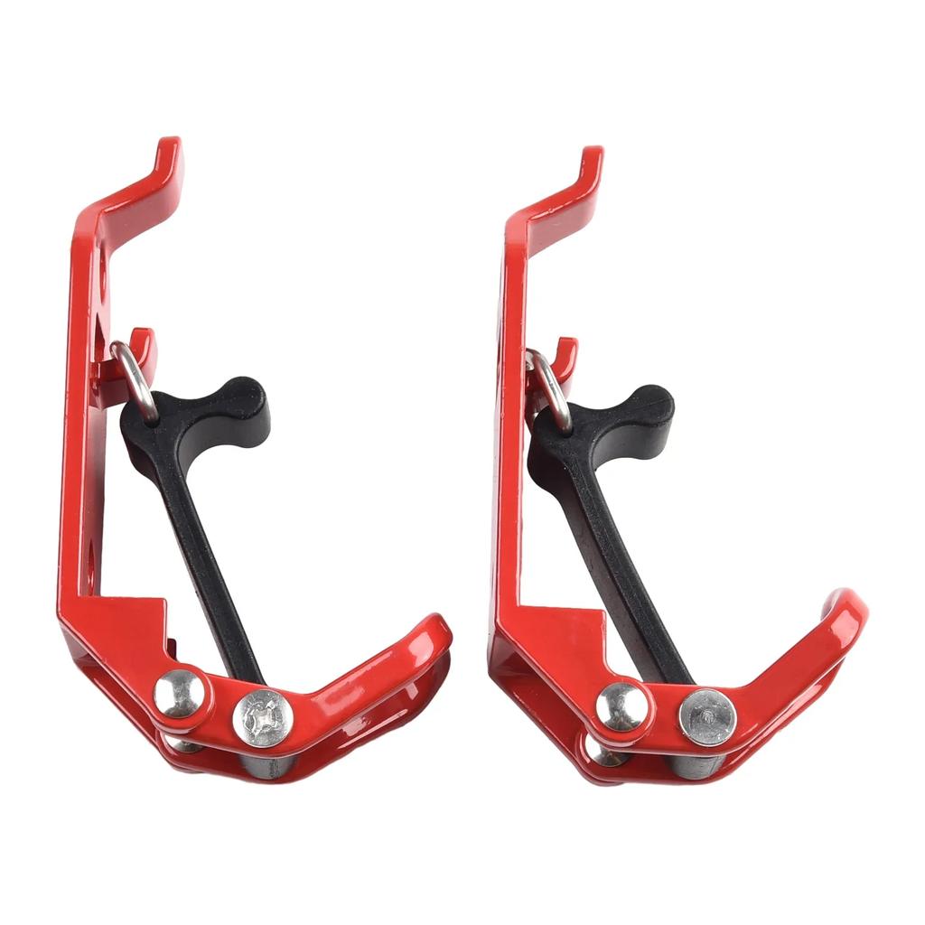 Прочный металлический резиновый зажим для крепления лопаты на багажнике на крыше гарантирует сохранность инструментов во время путешествий и приключений на бездорожье