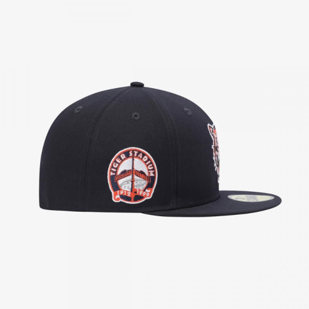 Приталенная кепка New Era Detroit Tigers темно-синяя