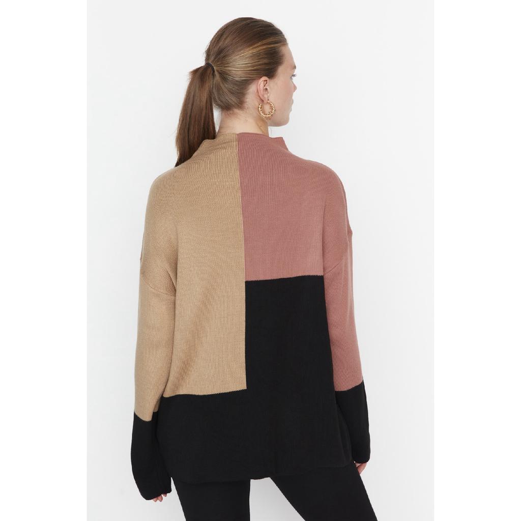 Black Color Block High Collar Knitwear Sweater Tctaw22ak0054
