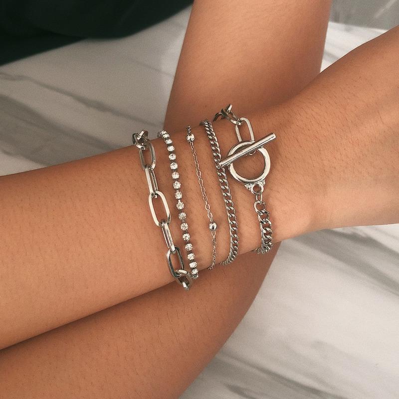 Модный комплект браслетов-цепочек для женщин, стразы золотого цвета, листья, браслет-бабочка, кулон, открытые манжеты, браслет для девочек, ювелирные изделия