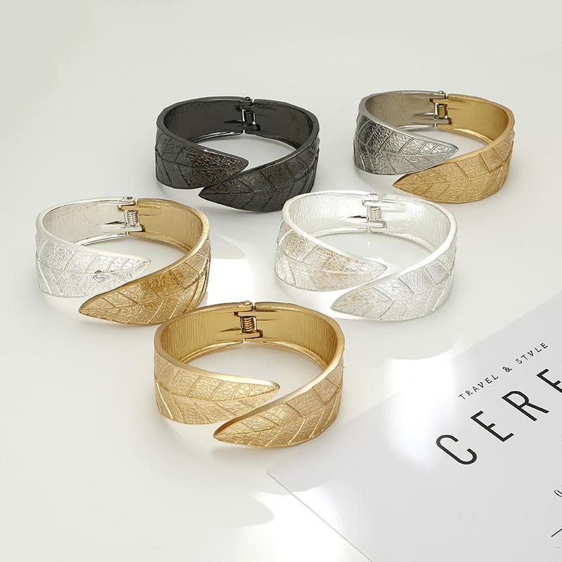 Bracelet Leaf Natural Wind Bracelet Exaggerated Opening High End European and American