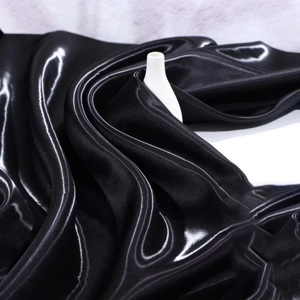 Полиэстер Жидкая Вода Сатин Ткань Утолщенная Натуральная Отражающая Ткань для Одежды Хрустальный Шелковый Сатин Свадебное Платье Декоративная
