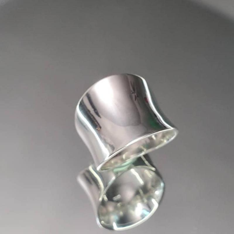 Крошечные серебристые широкие кольца для лица, ювелирные изделия из цинкового сплава, винтажный стиль для отдыха для женщин, повседневное кольцо