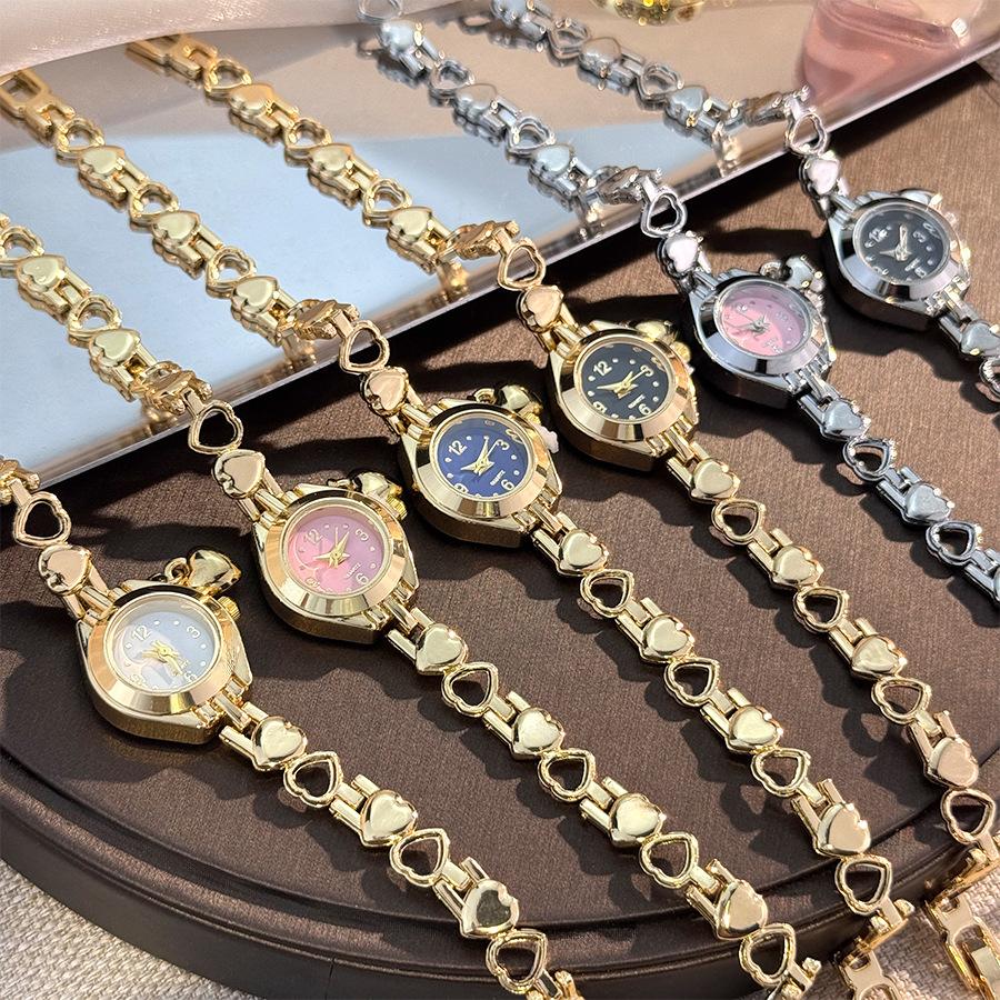 Hollow Love Pendant Bracelet Quartz Watch Small Exquisite Smart Jewelry Watch