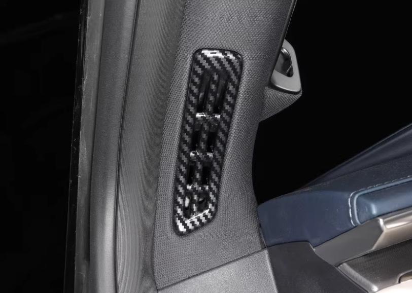 Защитная наклейка из углеродного волокна на центральную консоль BYD Song LEV 2024-2025
