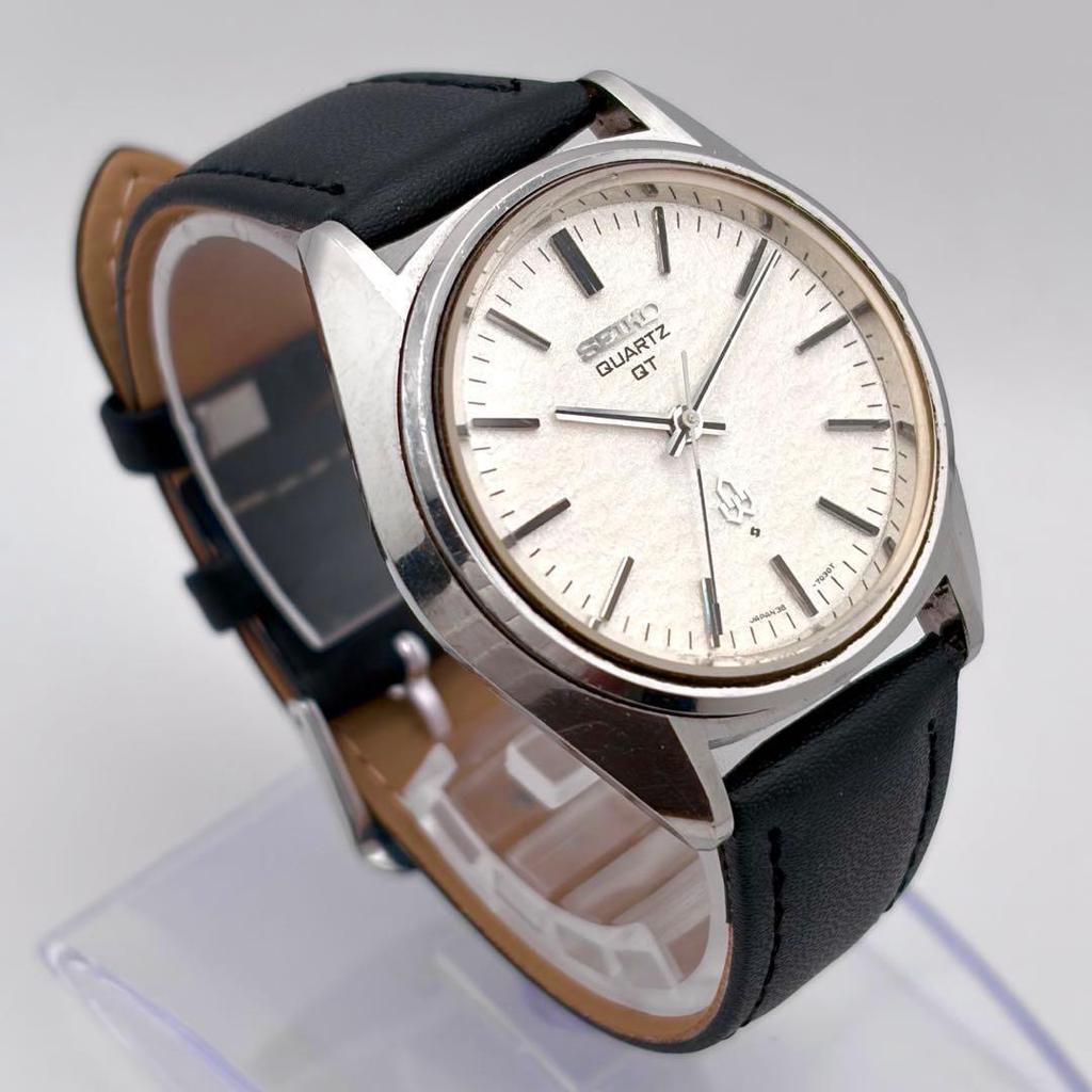 Rare Working SEIKO QT Snow White Dial Snowflake Guilloche Men's Vintage 38-7030