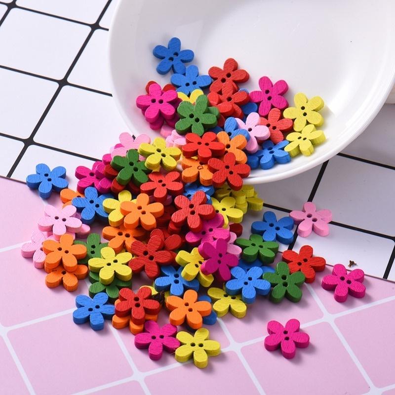 100pcs 14x15mm 2-hole Mixed Flower Wooden Decorative Buttons Suitable for Sewing Clip Arts and Craft