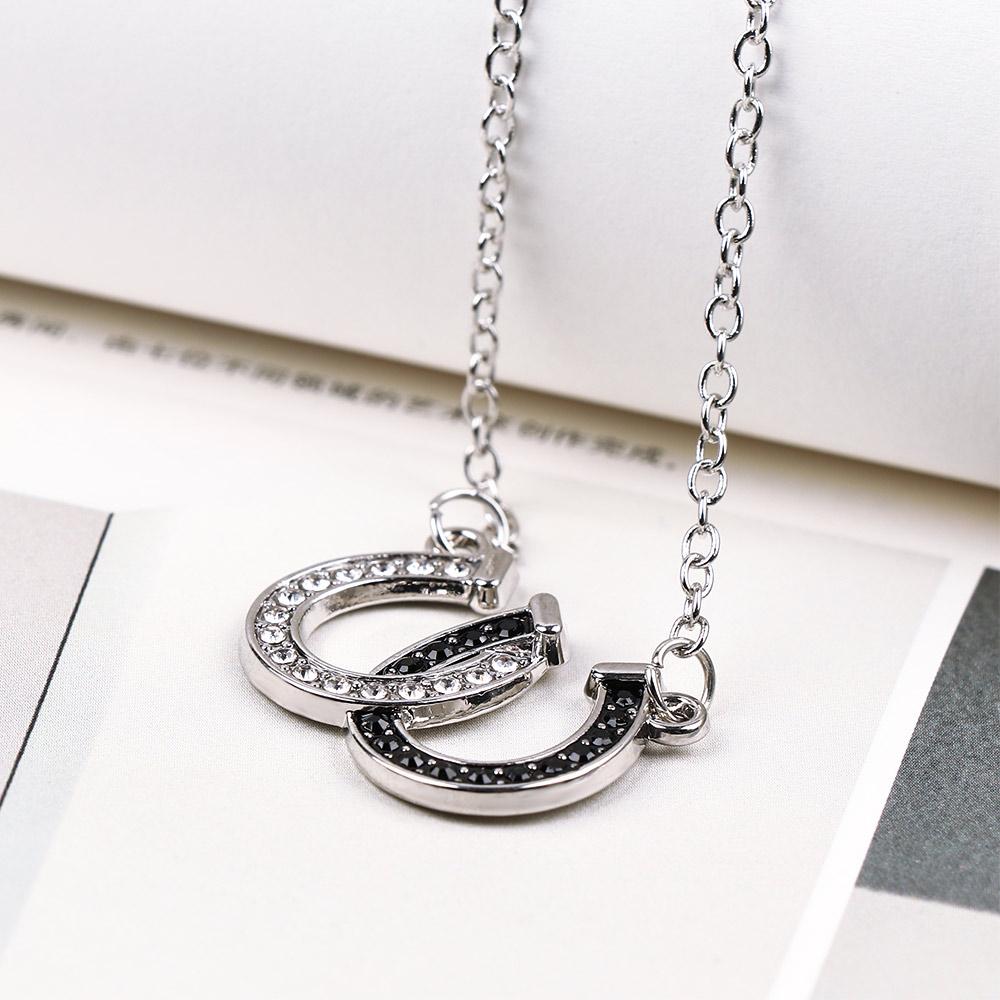 Black White Fashion Jewelry Zinc Zinc Alloy Chain Women Lady Necklace Double Horse Hoof Pendant