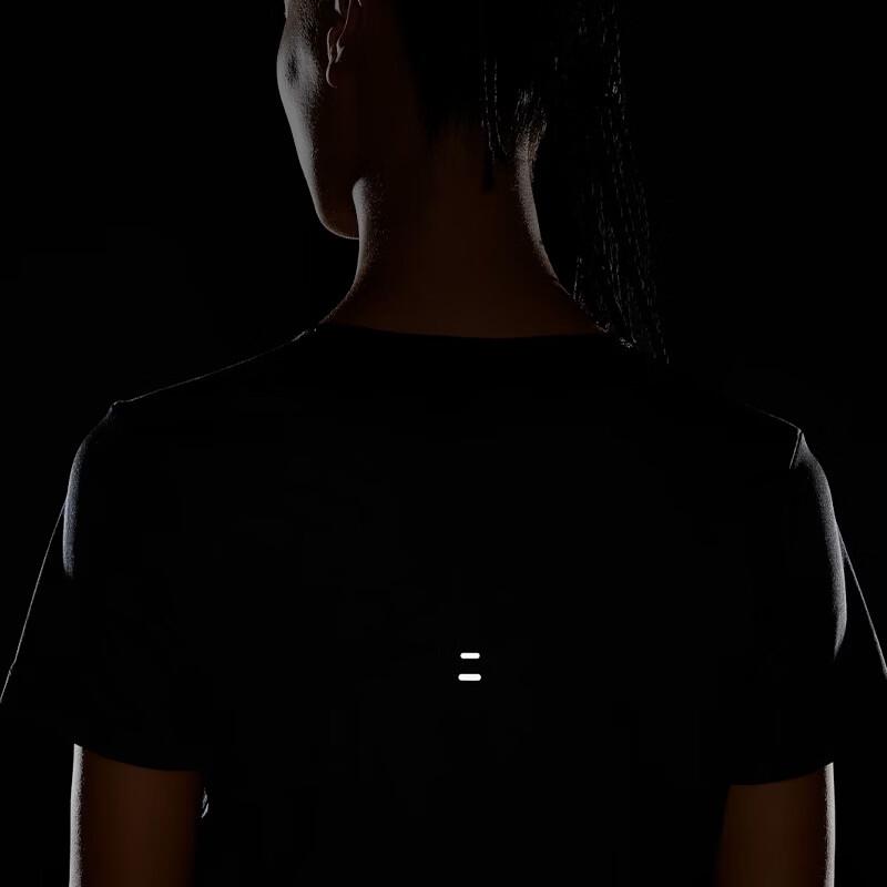 Nike Женская футболка с коротким рукавом для бега