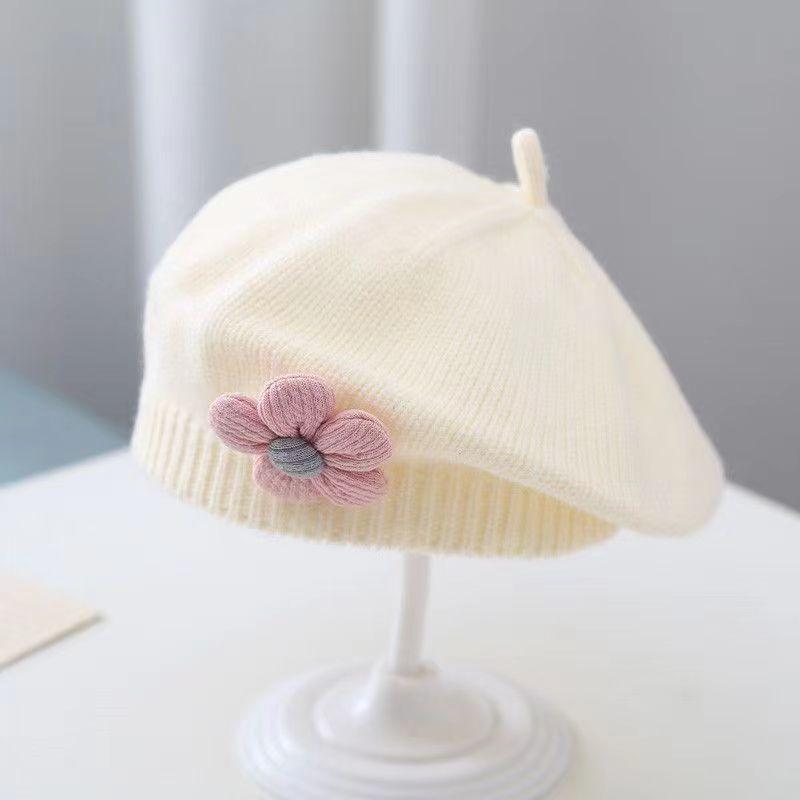 2020Flower Baby Beret Hat Winter Warm Knitted Beanie Cap for Infant Girls Korean Toddler Princess Artist Solid Color Painter Caps