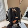 Fashion Bucket Bag Women's New Versatile Shoulder Bag Commuter Women's Bag