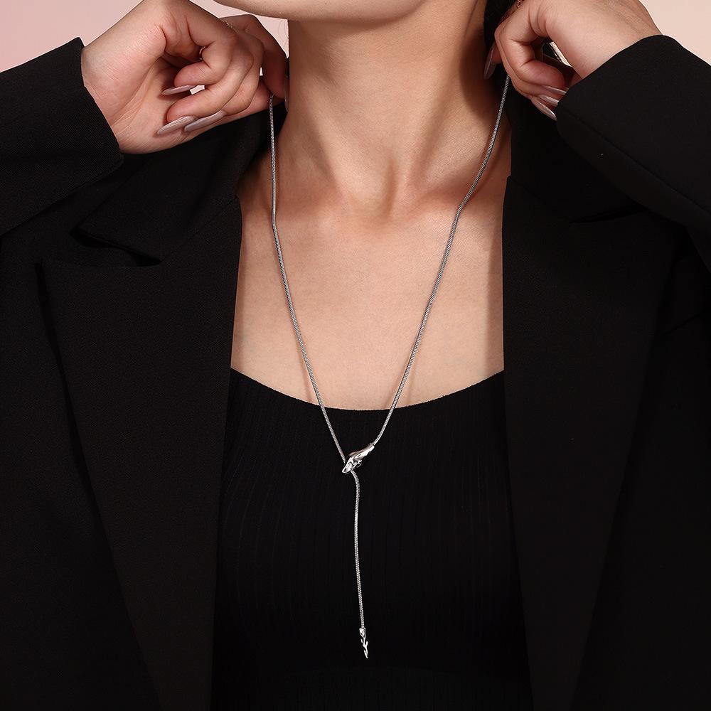 Шикарное ожерелье из нержавеющей стали с головой змеи: Европейский и американский холодный стиль