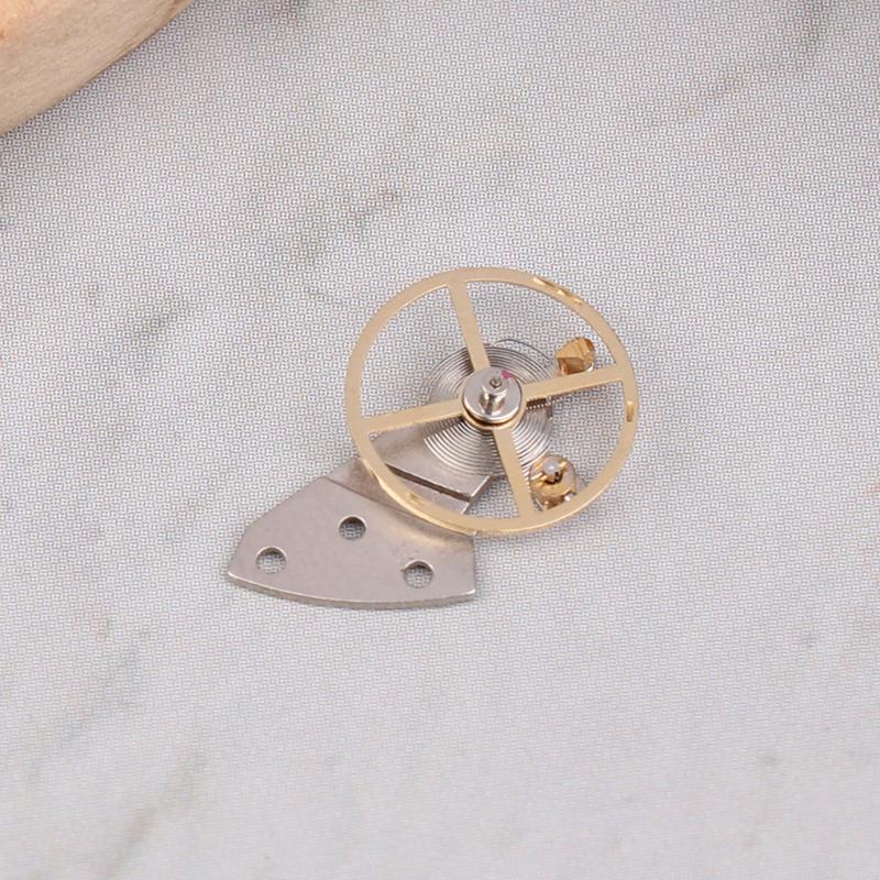 Watch Accessories Domestic Balance Wheel 8205 8213 Movement Balance Wheel Assembly Set Including Swing Clamp Plate Repair Parts
